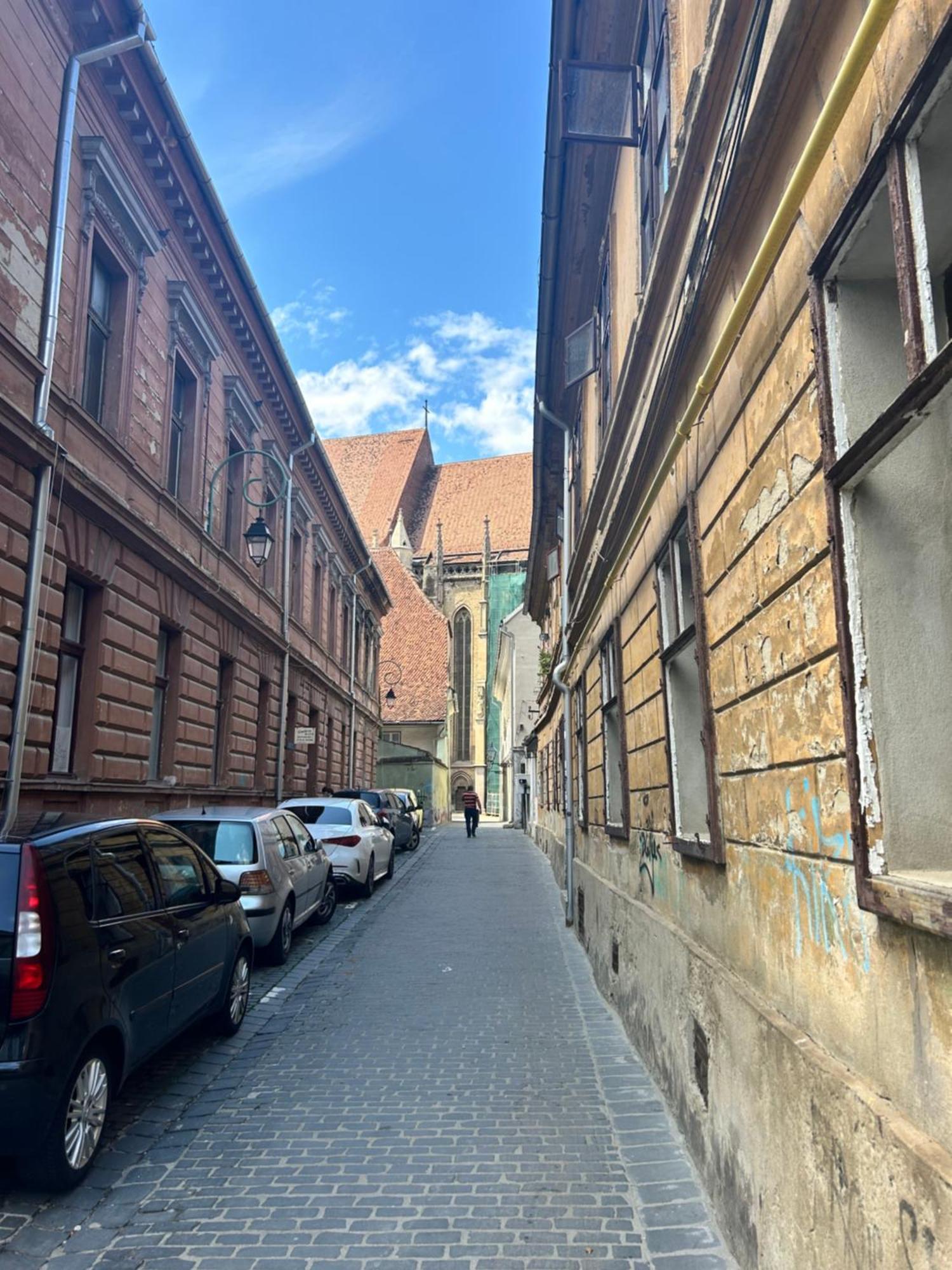 Апартаменты Old Town Elegance Брашов Экстерьер фото